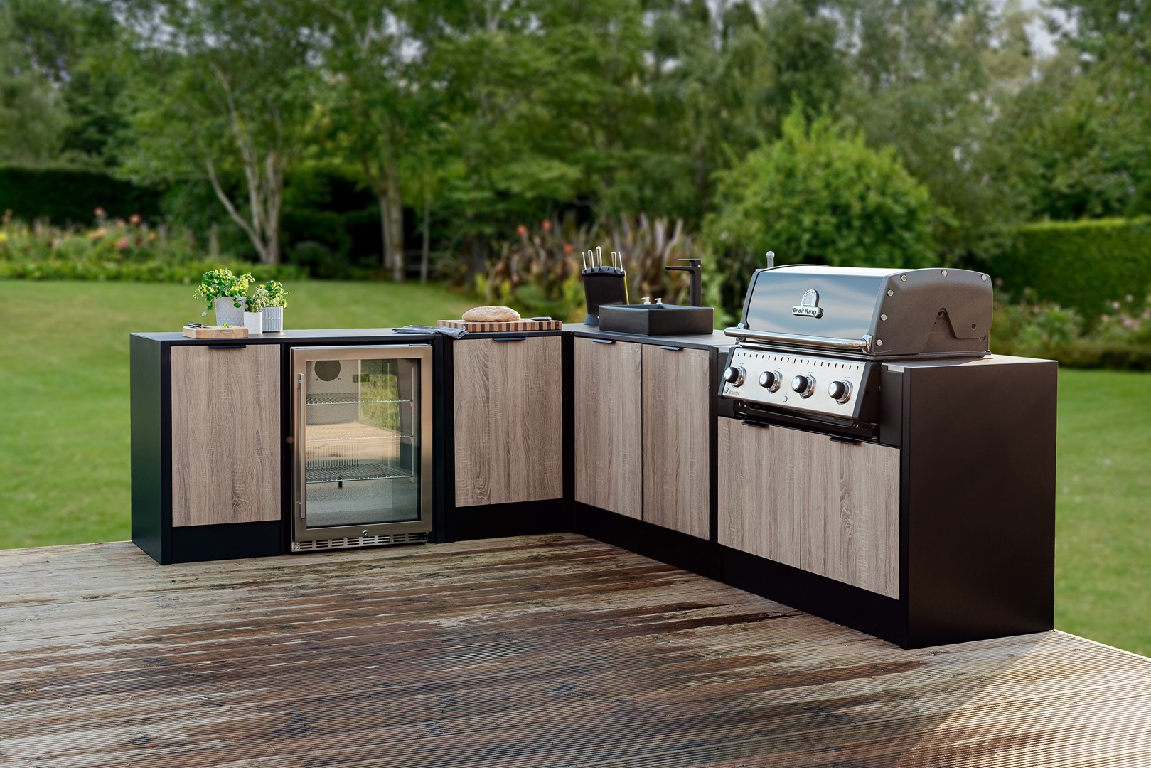 Buckley Edge Outdoor Kitchen