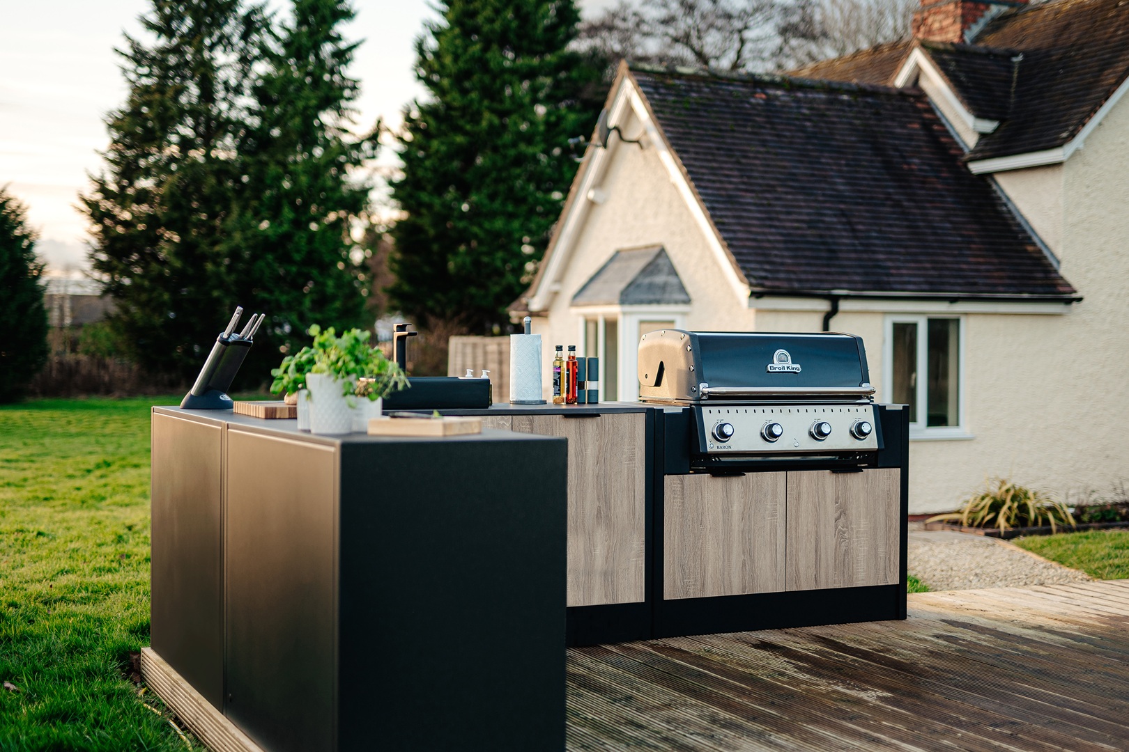 Buckley Edge Outdoor Kitchen - Image 2
