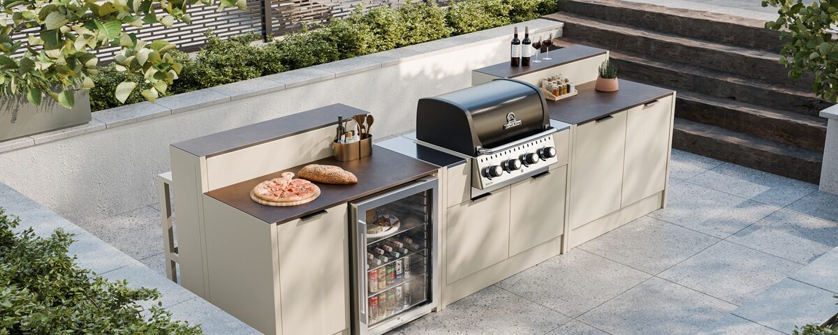 The Buckley Bar outdoor kitchen